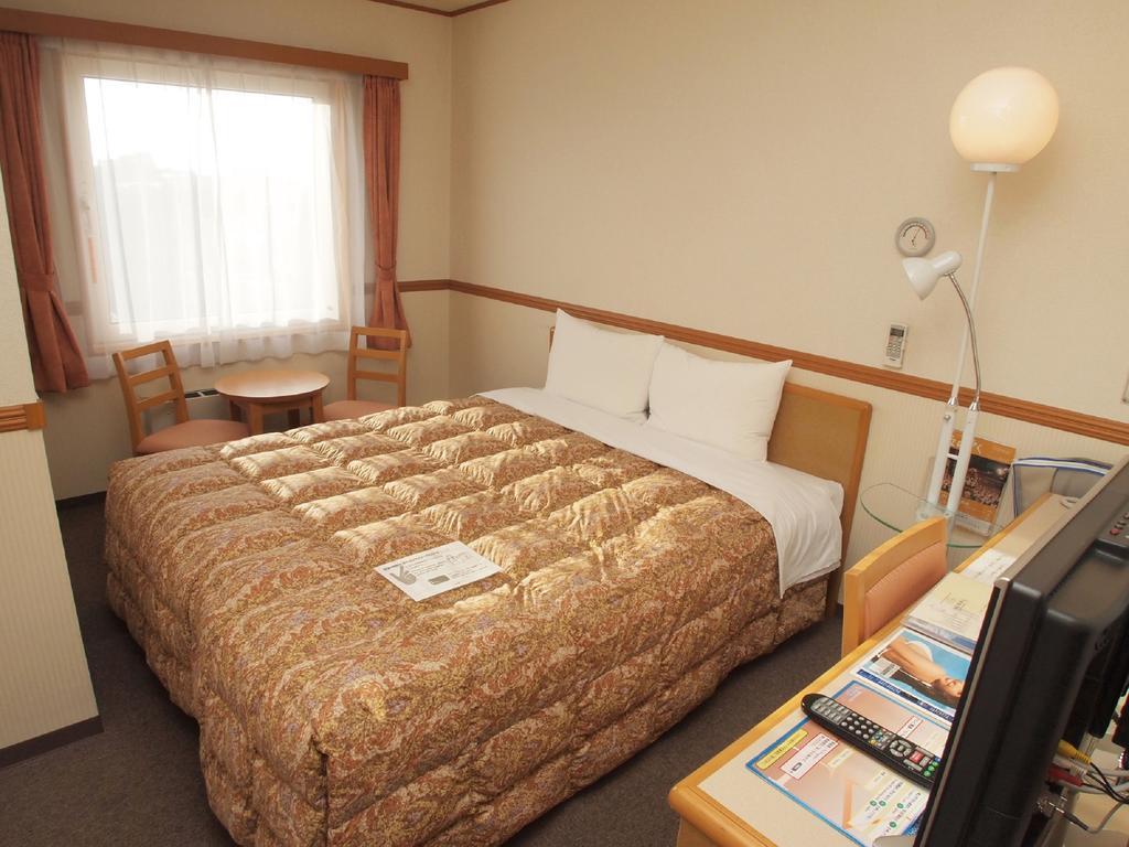 Toyoko Inn Hokkaido Asahikawa Eki Higashi Guchi Exterior photo