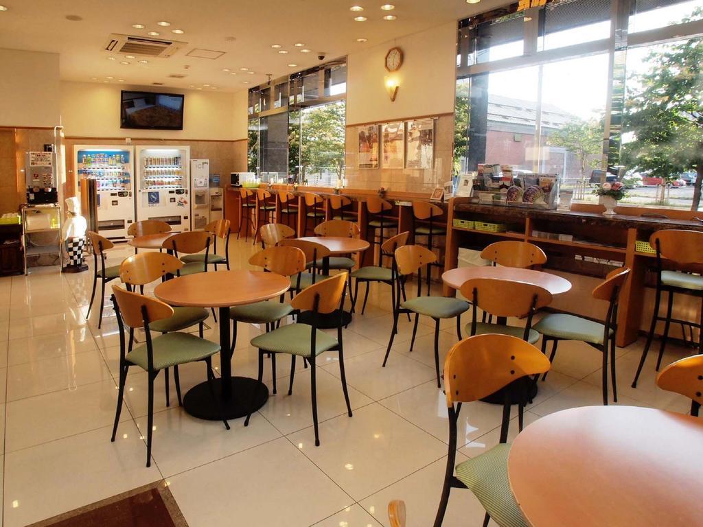 Toyoko Inn Hokkaido Asahikawa Eki Higashi Guchi Exterior photo